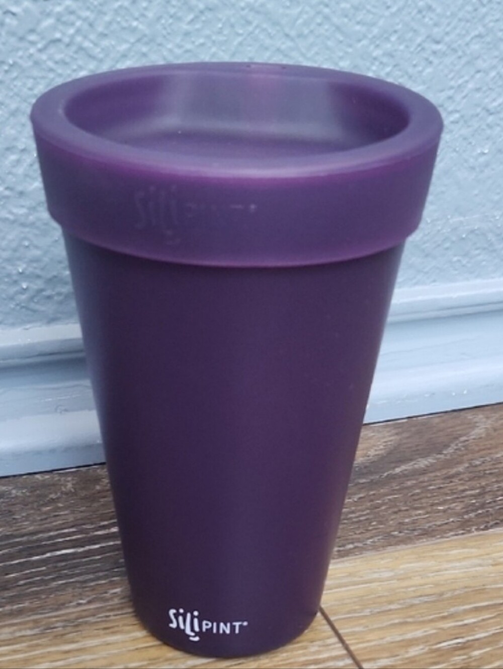 NWOT RETIRED SILIPINT 16 oz Coffee Tumbler Pint Purple Haze